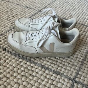 Veja V-12 sneakers